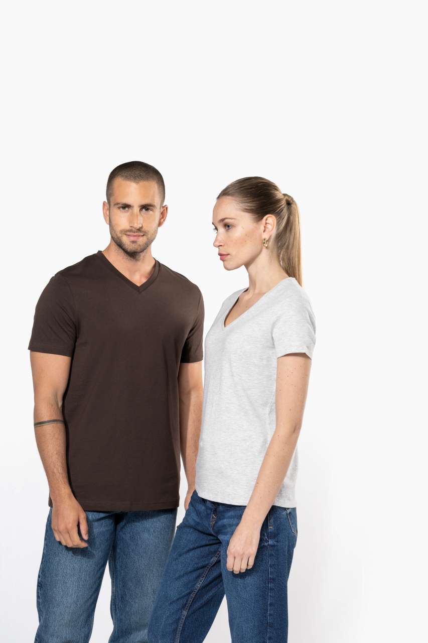 MEN'S SHORT-SLEEVED V-NECK T-SHIRT