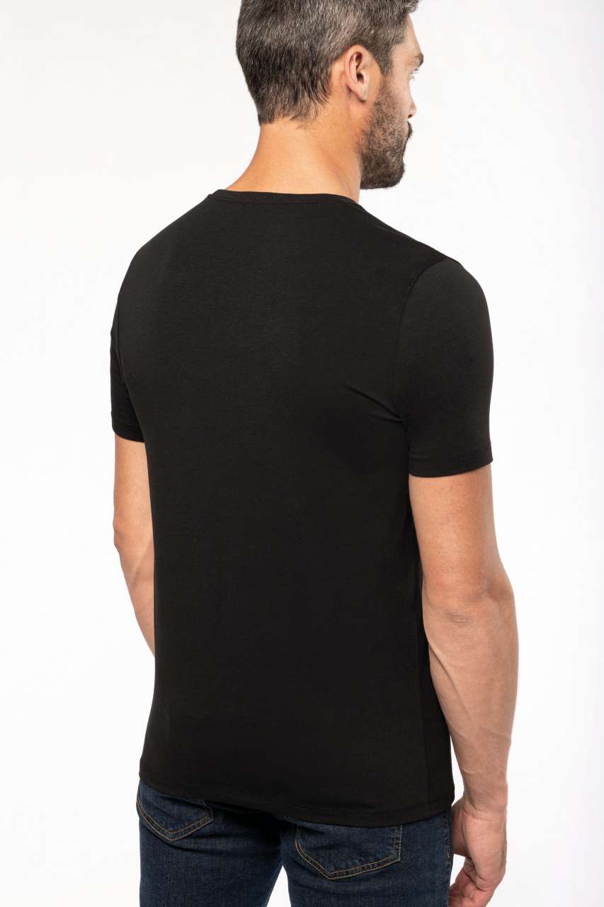 MEN'S SHORT-SLEEVED V-NECK T-SHIRT