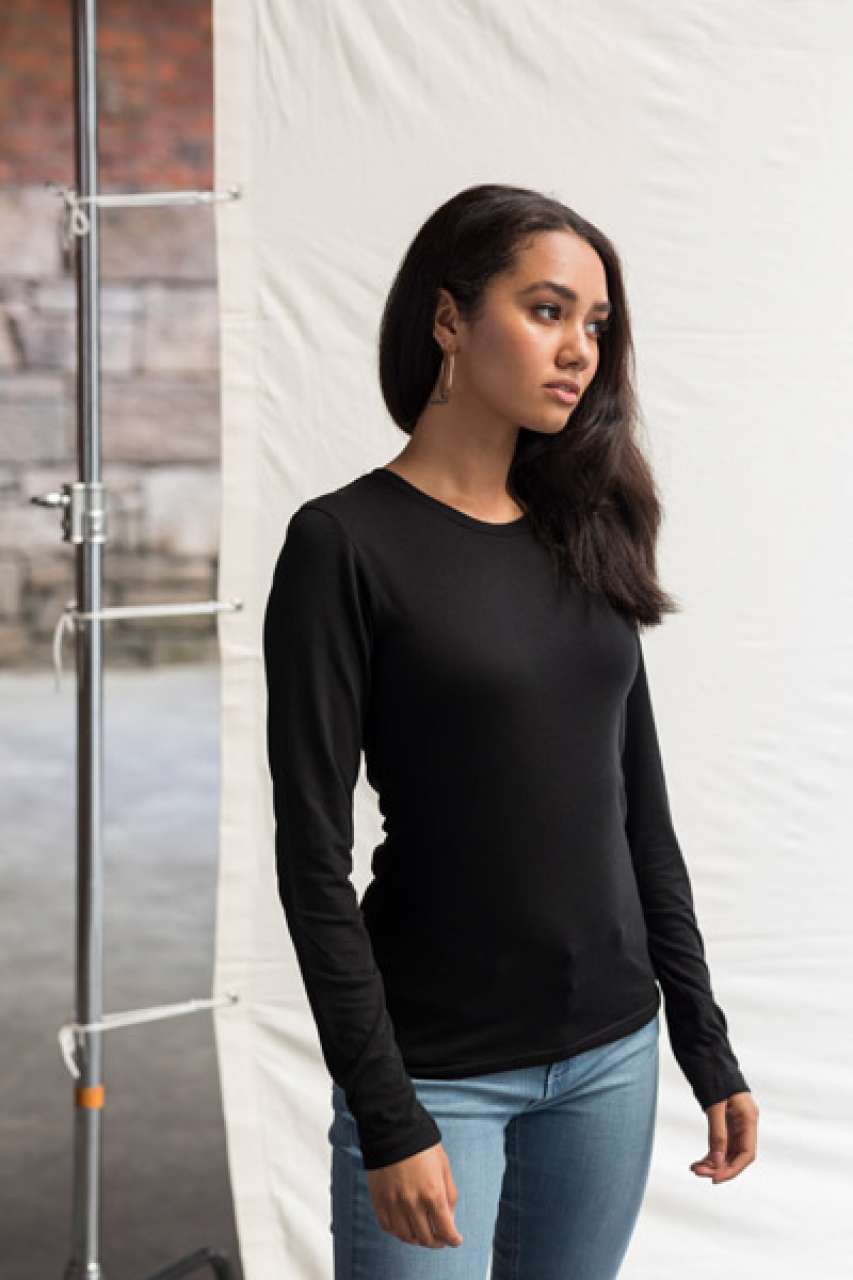 LONG SLEEVE GIRLIE TRI-BLEND T