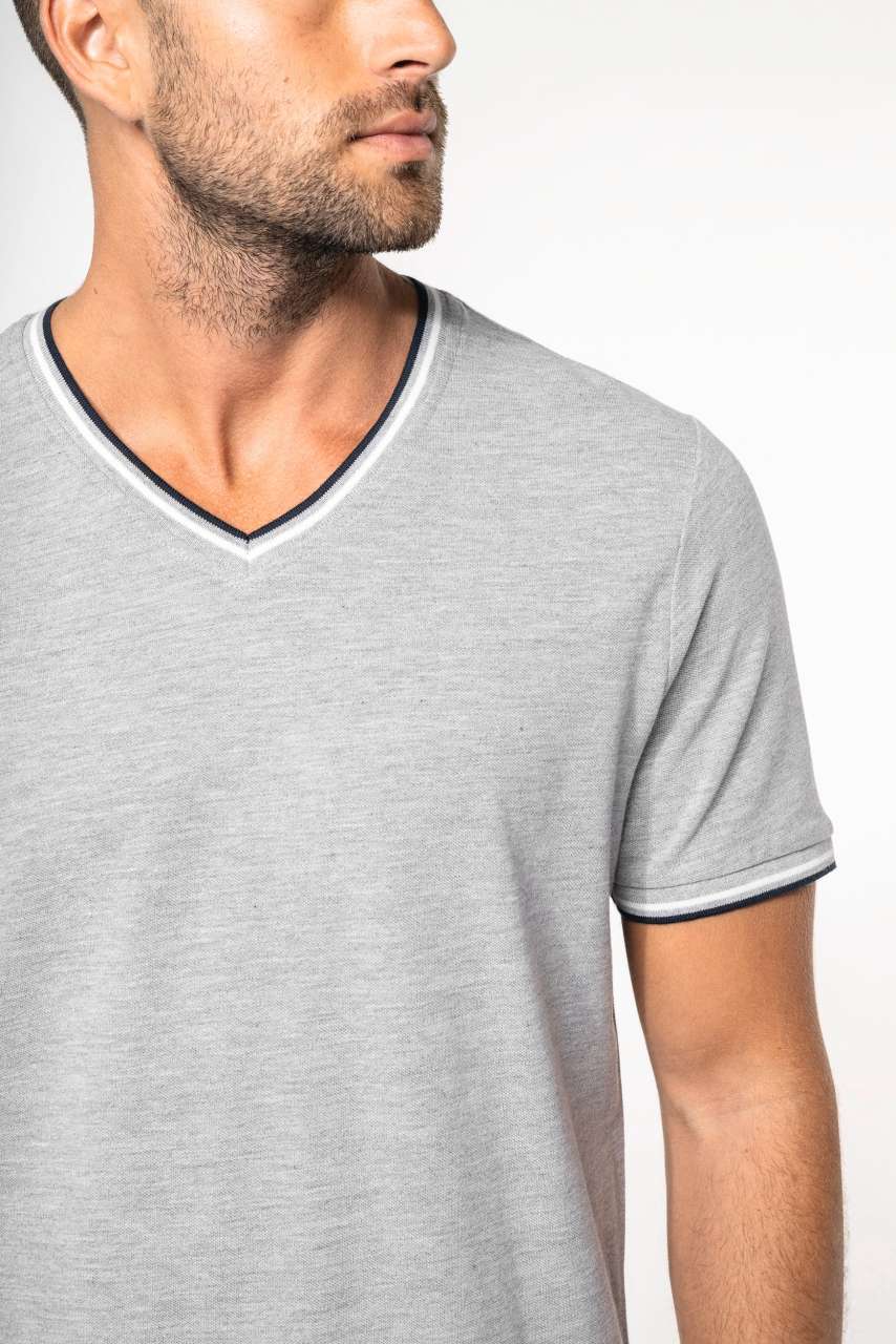 MEN'S PIQUÉ KNIT V-NECK T-SHIRT