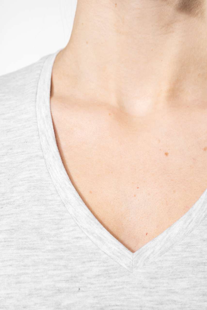 LADIES' SHORT-SLEEVED V-NECK T-SHIRT