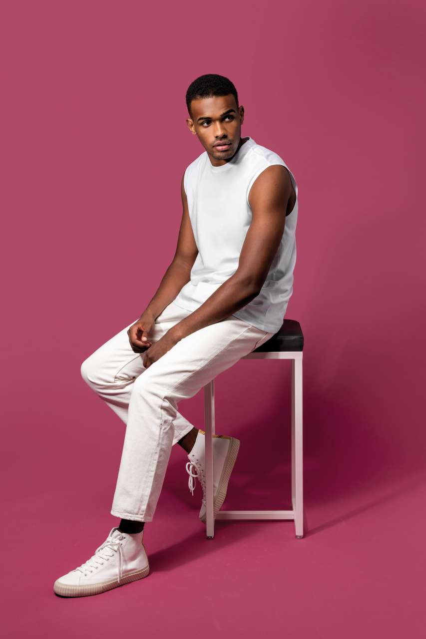 ECO-FRIENDLY MEN SLEEVELESS T-SHIRT