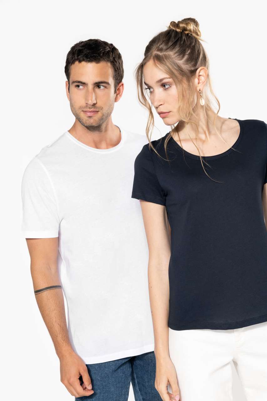 T-SHIRT BIOLOGIQUE À MANCHES COURTES POUR HOMME AVEC ENCOLURE À BORDS BRUTS