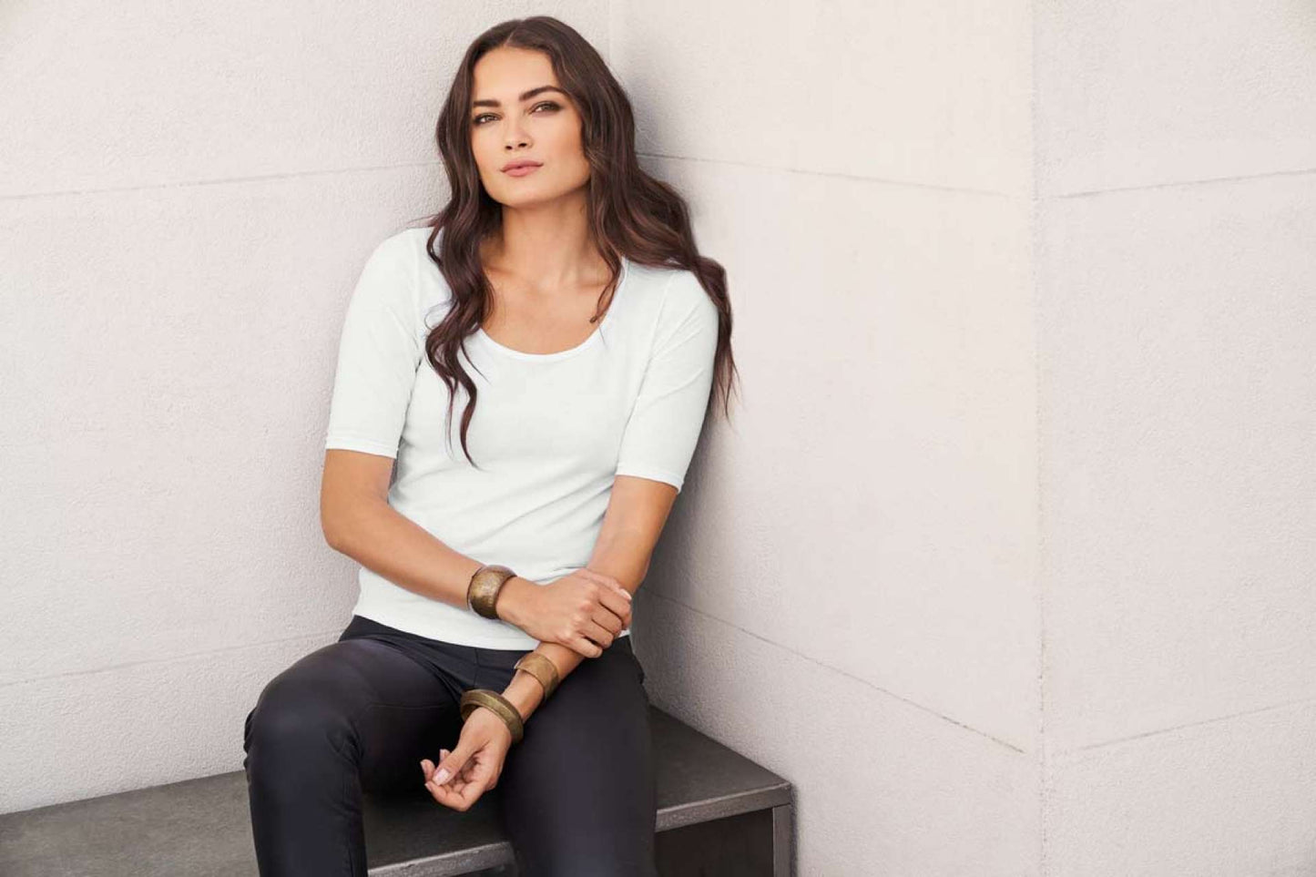 WOMEN’S TRI-BLEND DEEP SCOOP 1/2 SLEEVE TEE