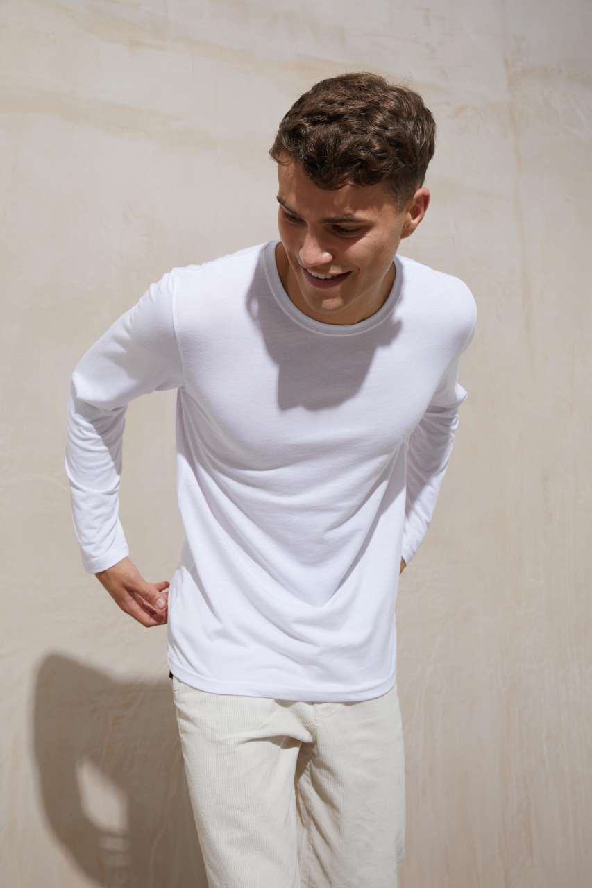 LONG SLEEVE TRI-BLEND T