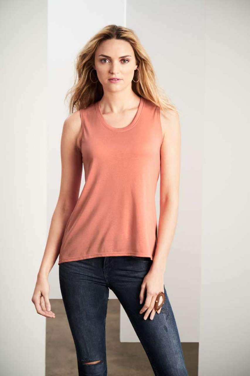 WOMEN'S FREEDOM SLEEVELESS TEE