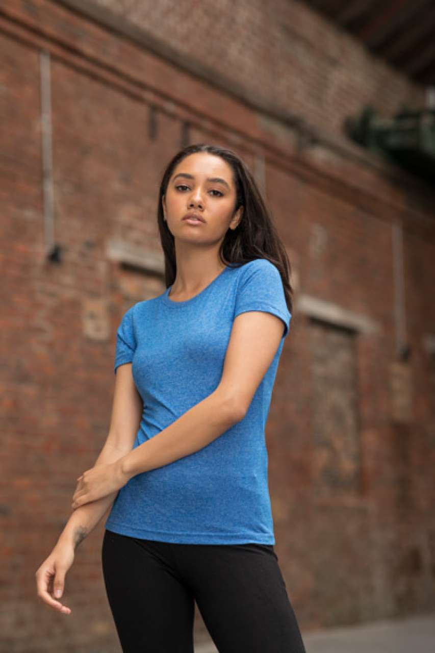 WOMEN'S SPACE BLEND T