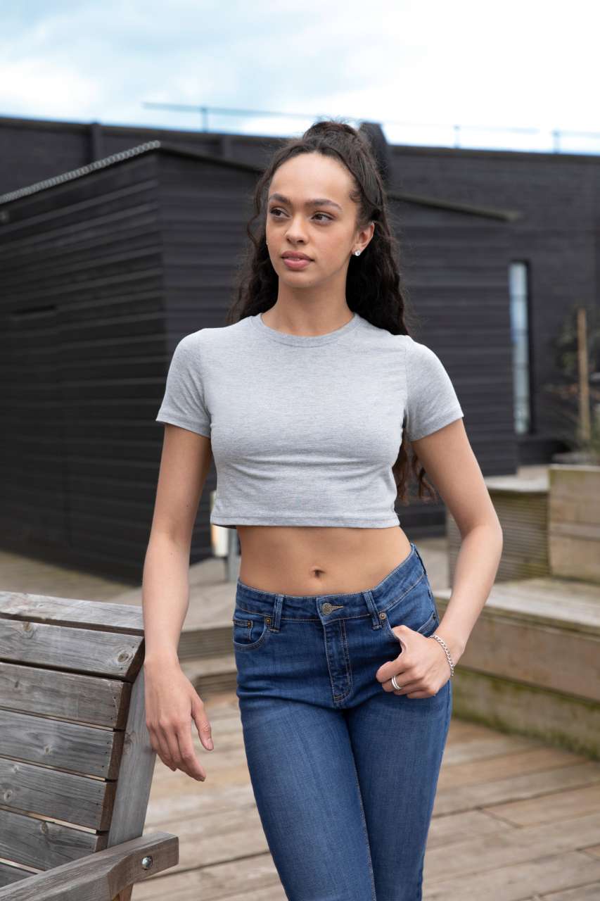 WOMEN'S TRI-BLEND CROPPED T