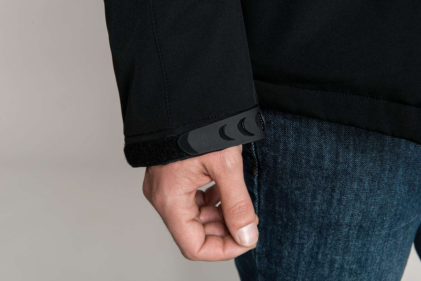 HERRENPARKA MIT KAPUZE UND SOFTSHELL-FUTTER