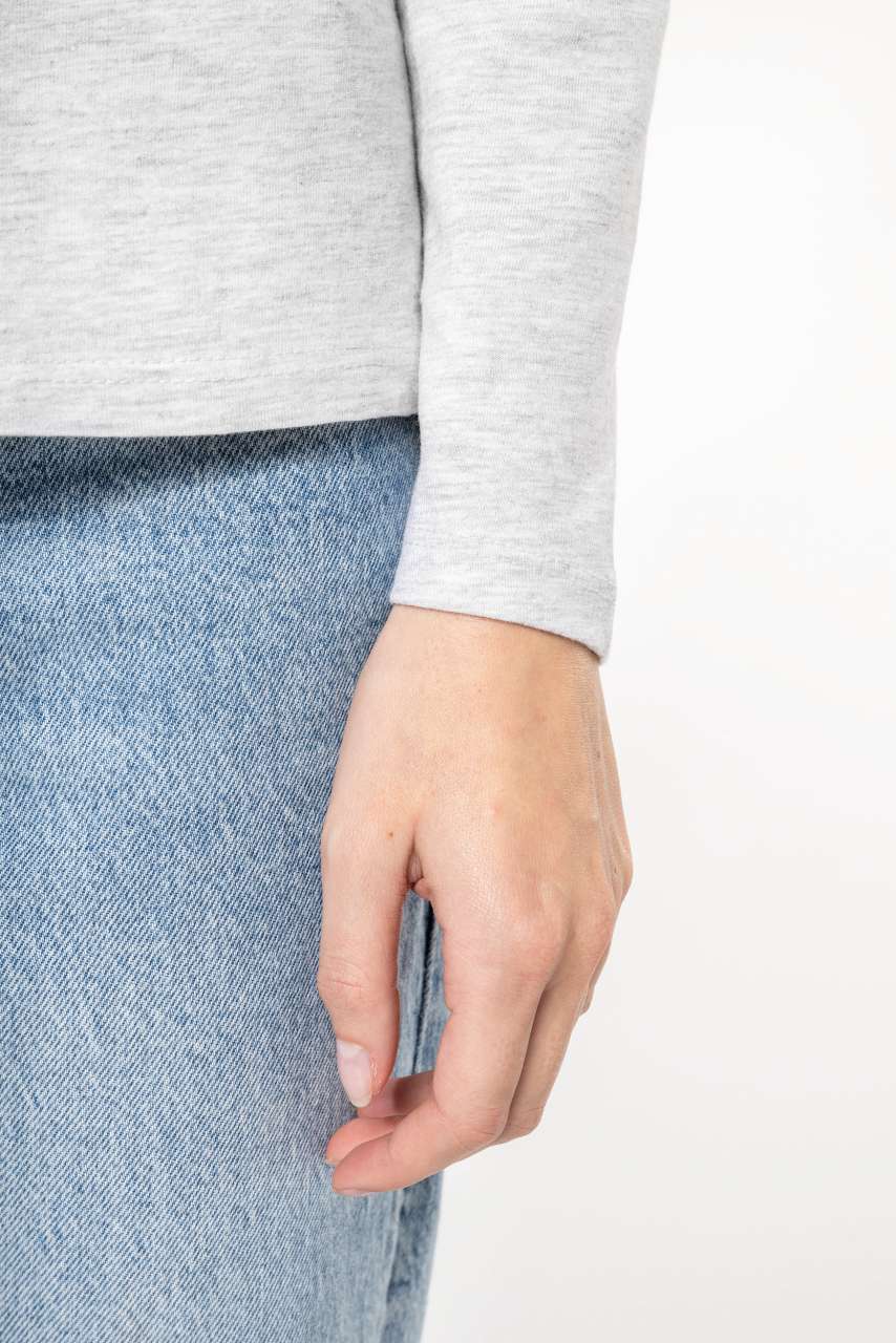 LADIES' LONG-SLEEVED CREW NECK T-SHIRT