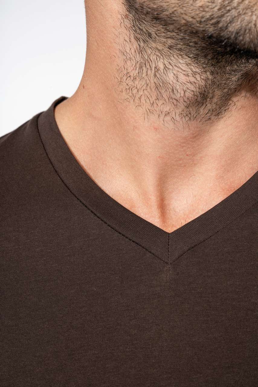 MEN'S SHORT-SLEEVED V-NECK T-SHIRT