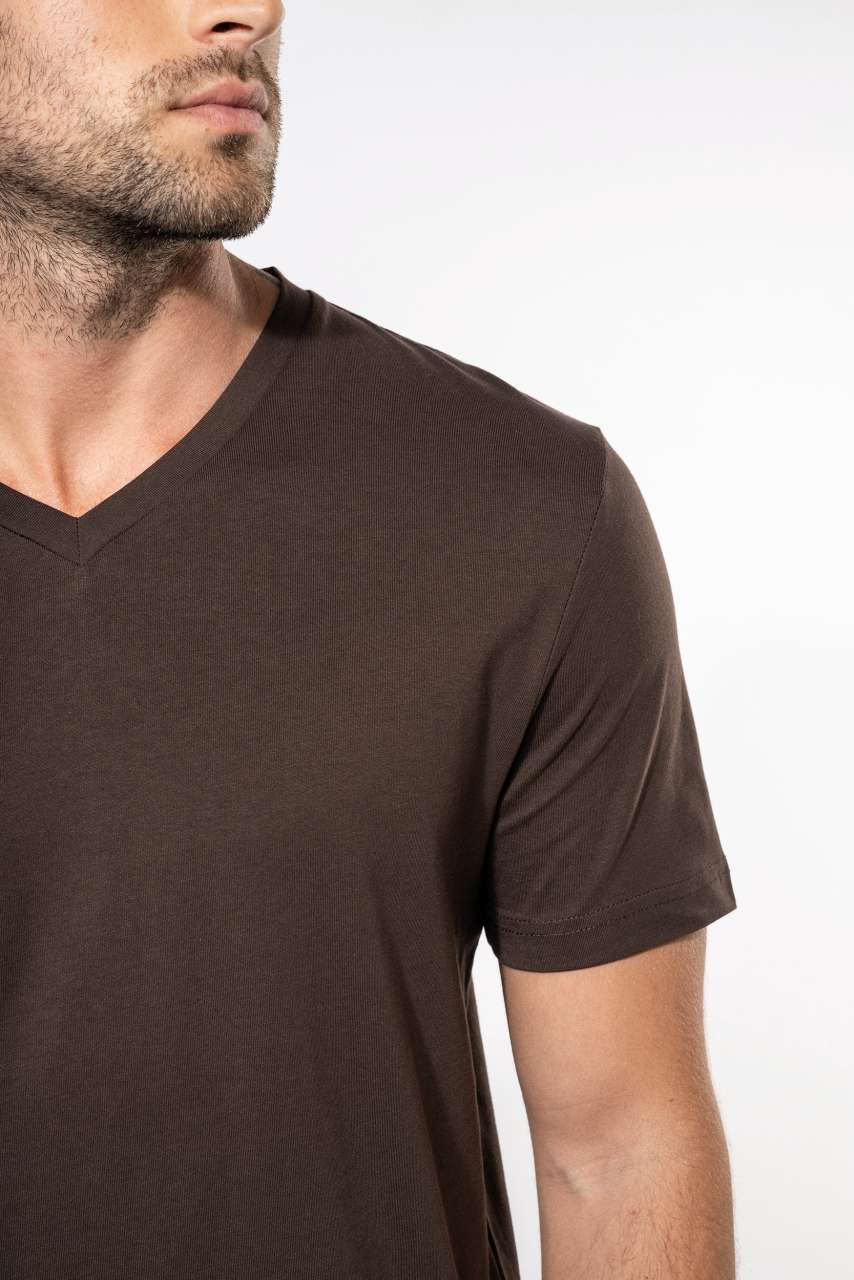 MEN'S SHORT-SLEEVED V-NECK T-SHIRT