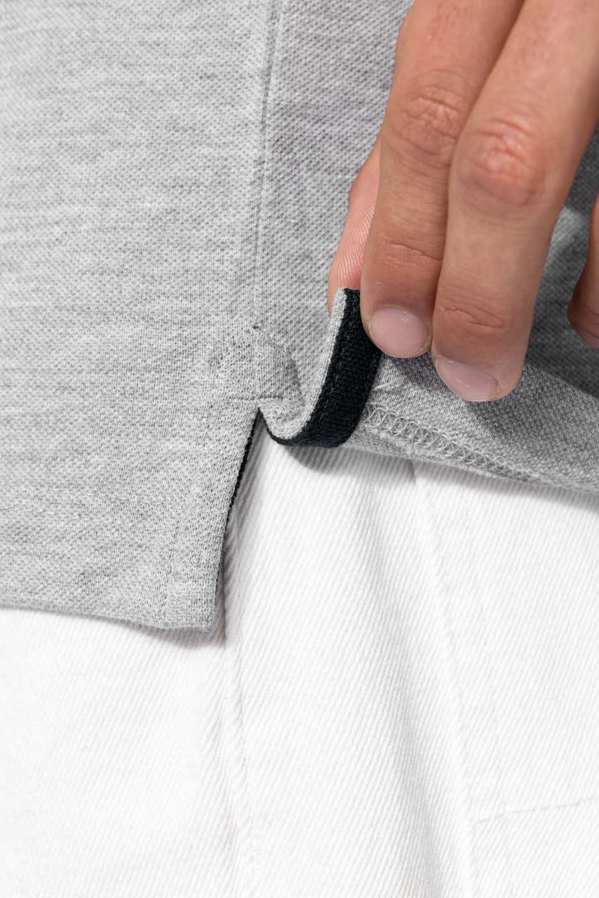 MEN'S PIQUÉ KNIT V-NECK T-SHIRT