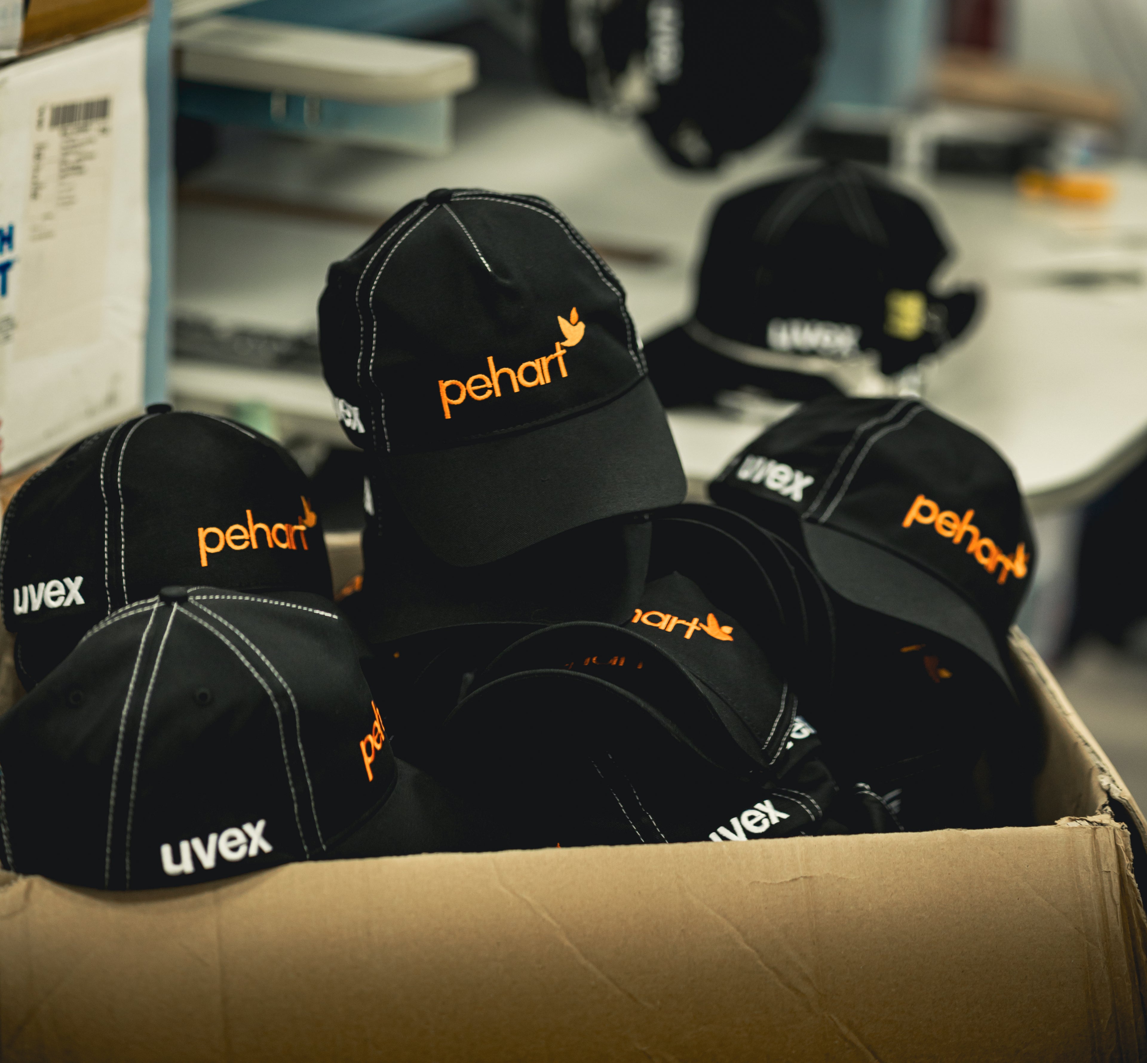 TRICOTUR CAPS EMBROIDERY