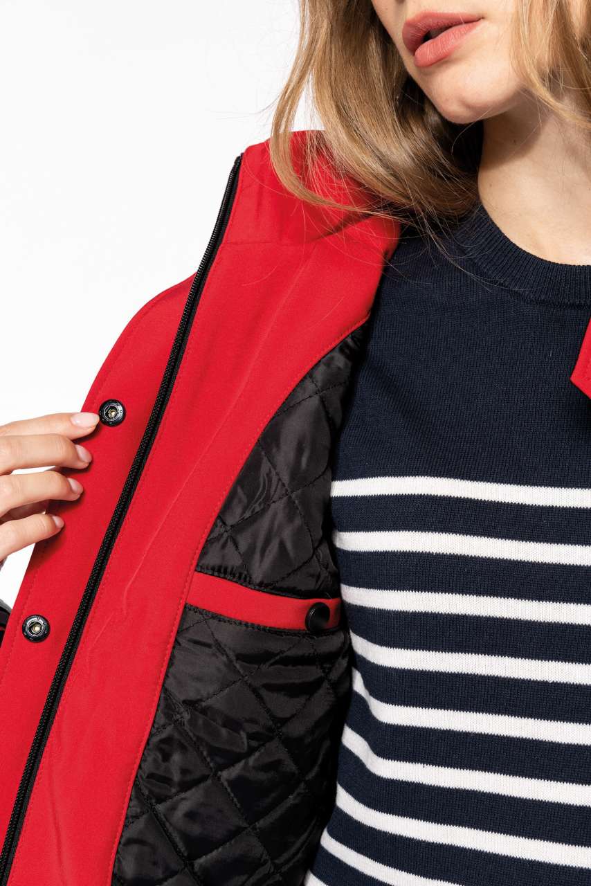 DAMENPARKA MIT KAPUZE UND SOFTSHELL-FUTTER