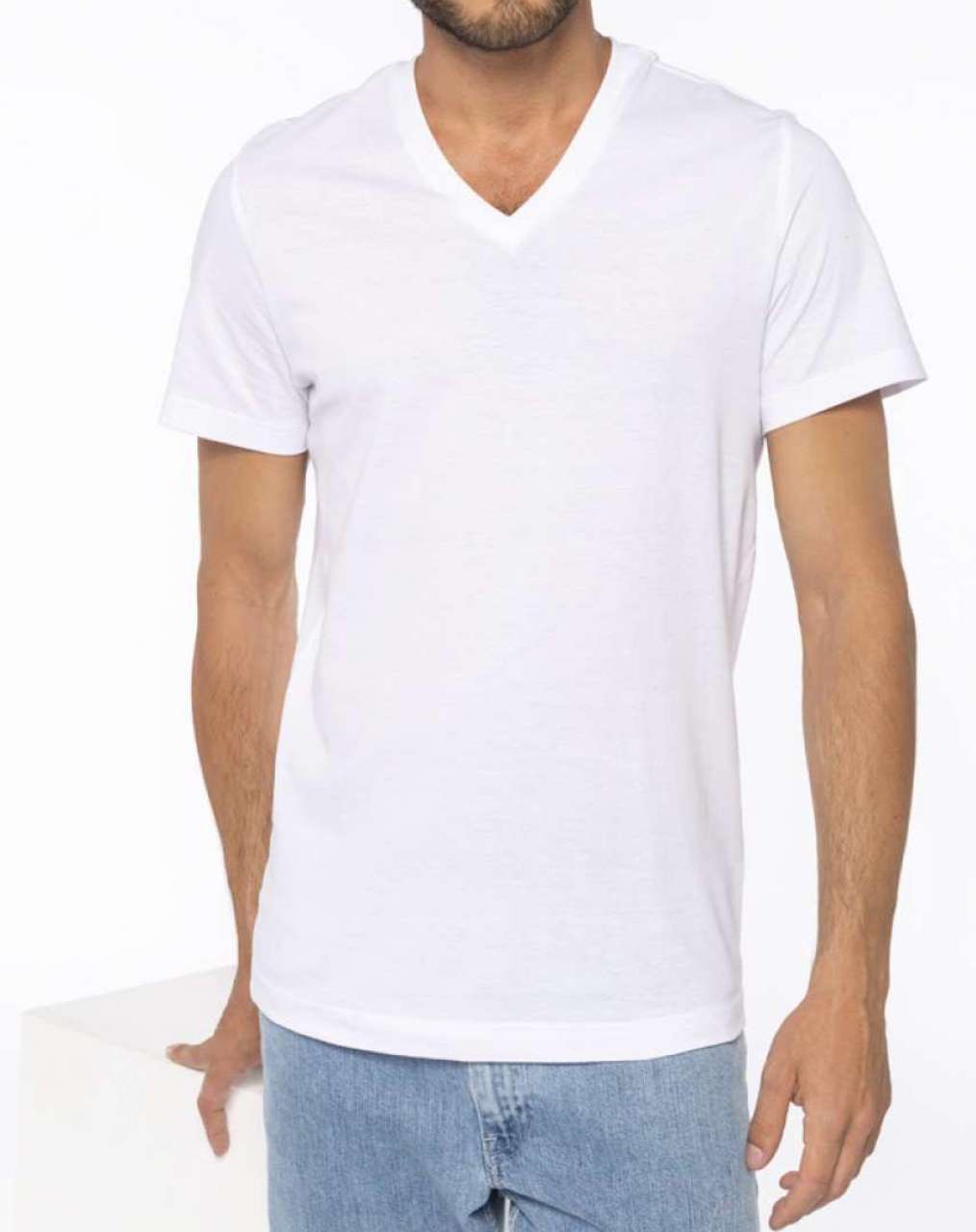 MEN'S SHORT-SLEEVED V-NECK T-SHIRT