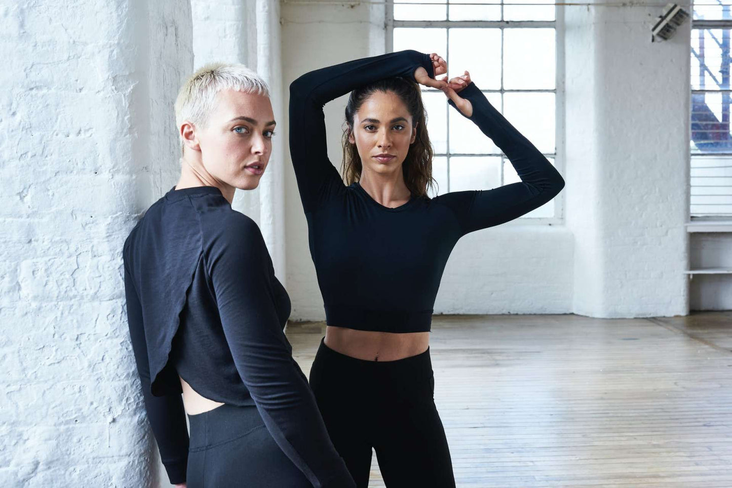 T-shirt court à manches longues pour femme