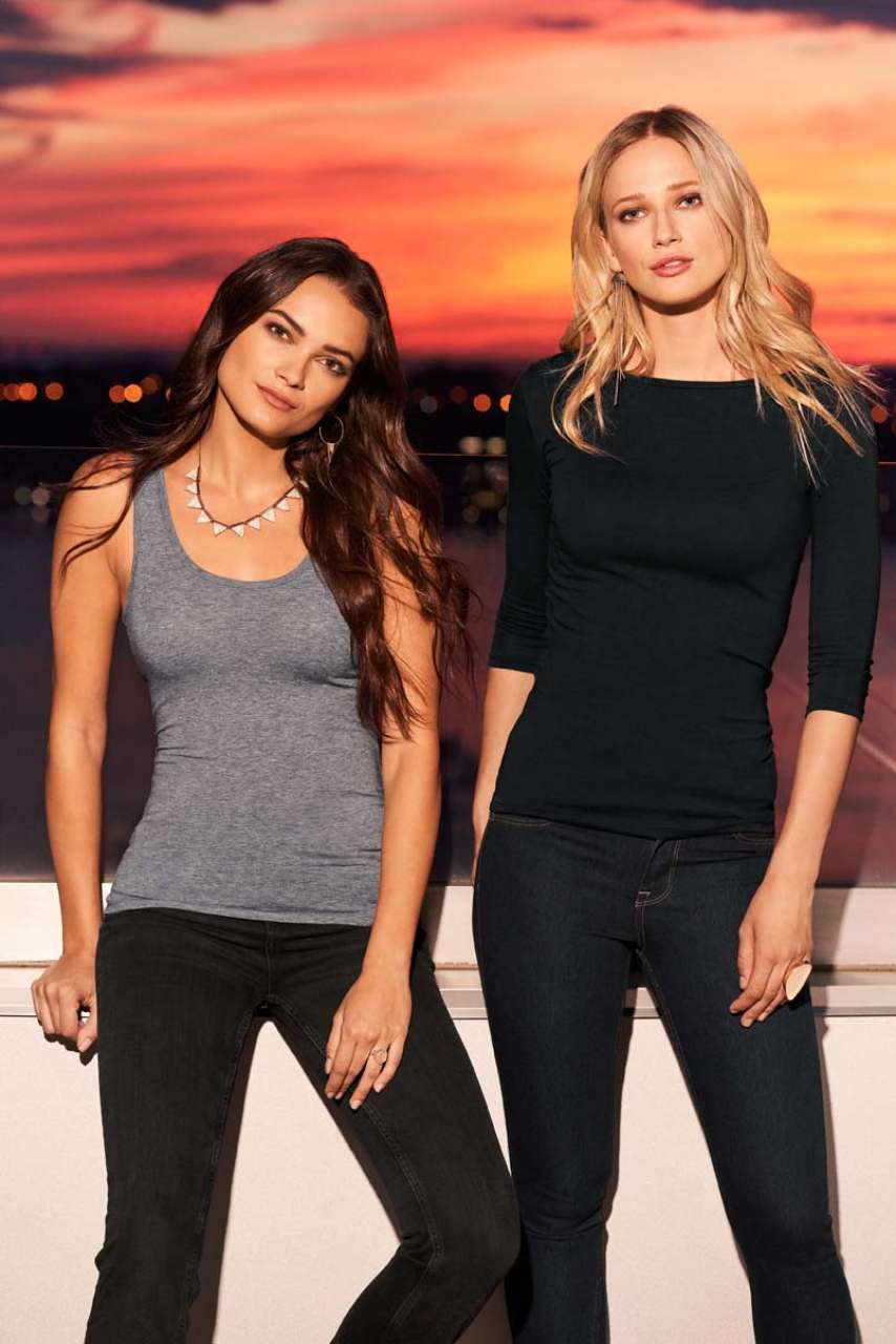 WOMEN'S STRETCH 3/4 SLEEVE TEE