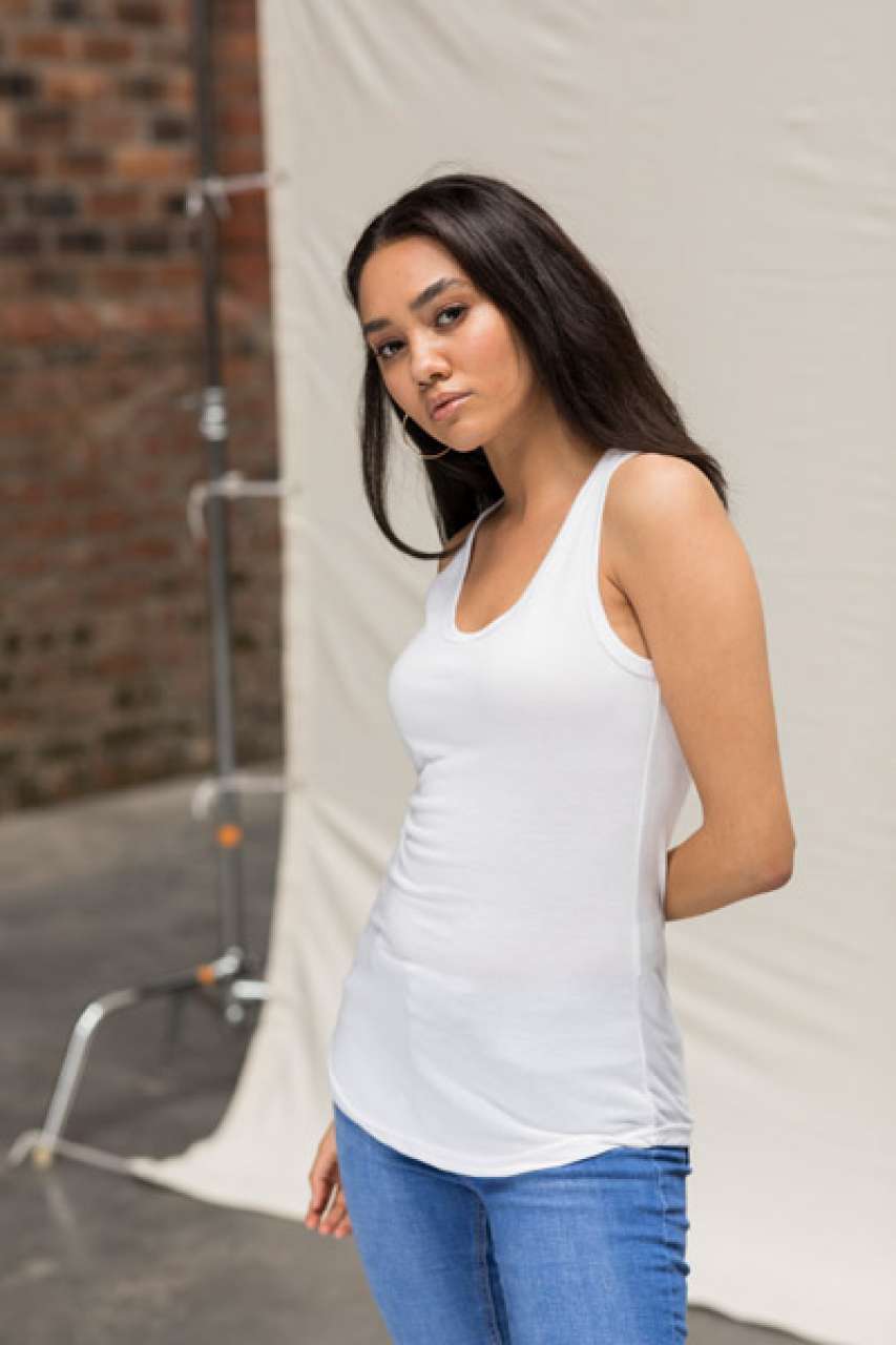 WOMEN'S TRI-BLEND VEST