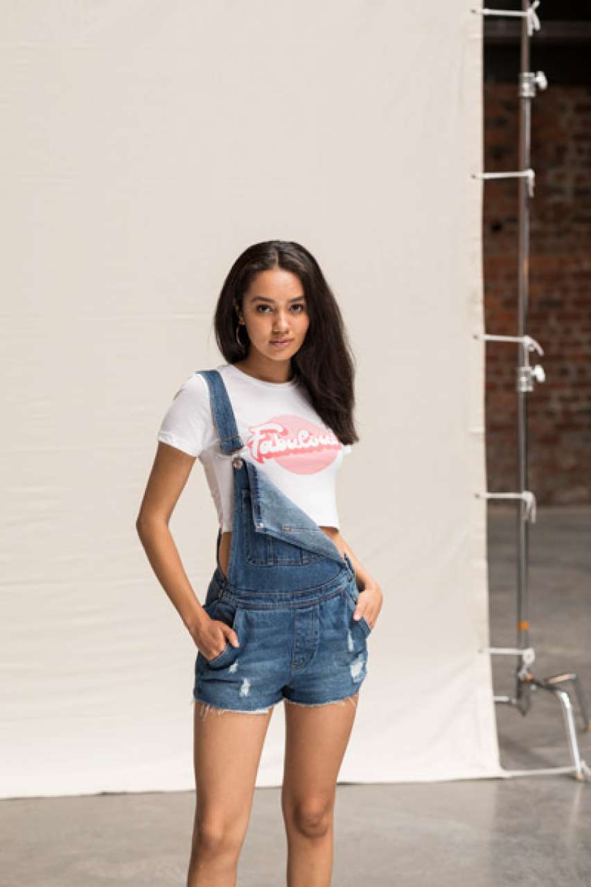 WOMEN'S TRI-BLEND CROPPED T