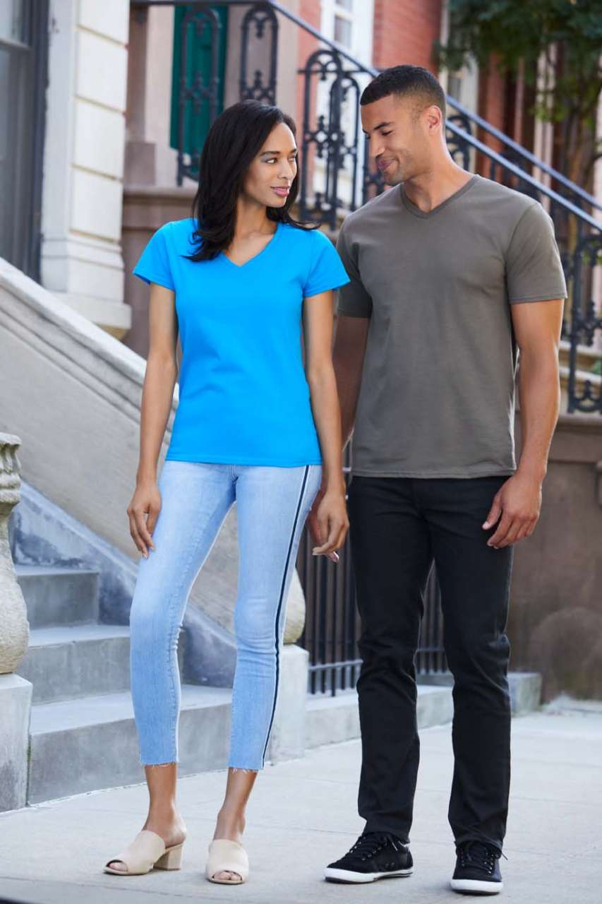 T-SHIRT COL EN V ADULTE EN COTON PREMIUM®