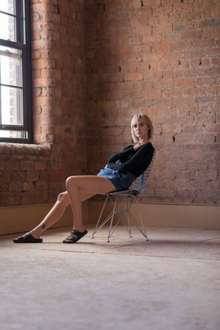 LONG SLEEVE GIRLIE TRI-BLEND T