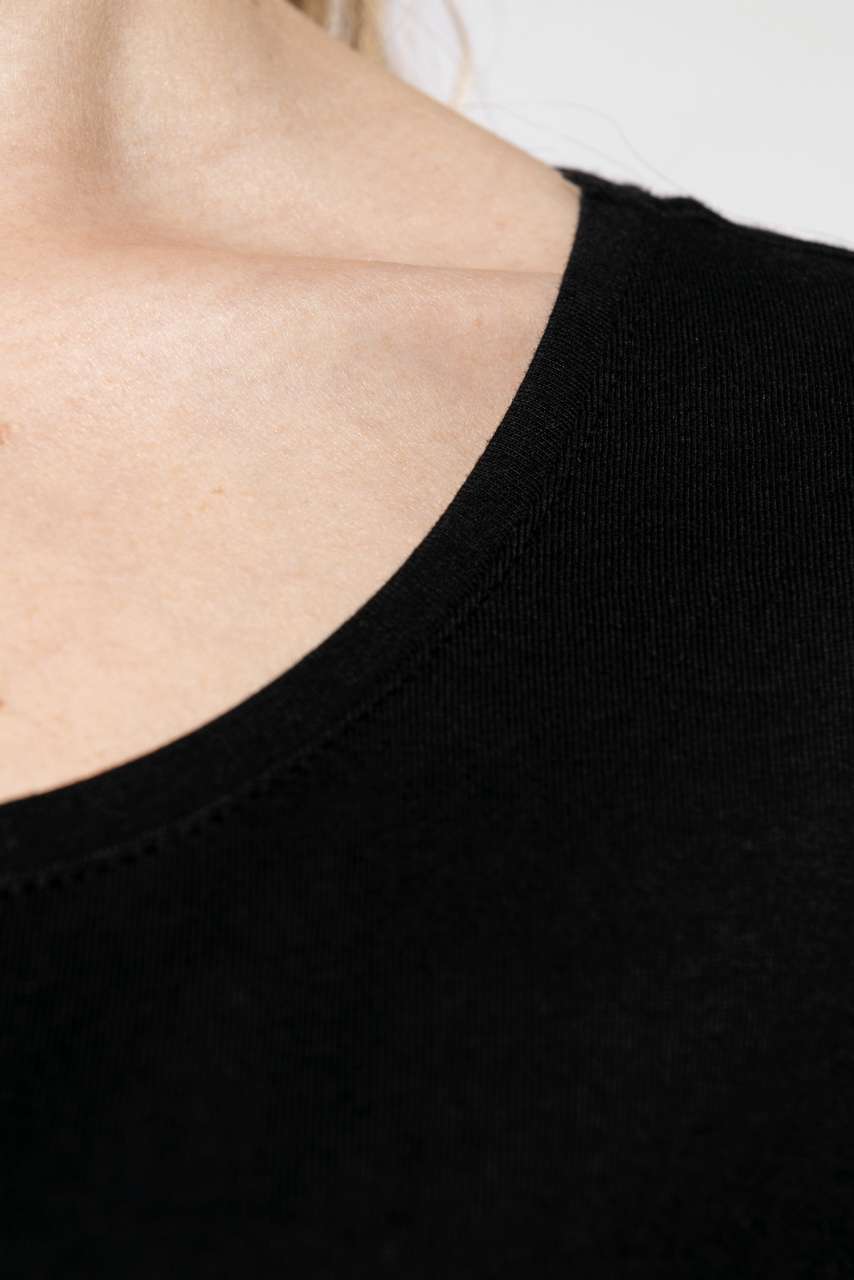 LADIES’ BOAT NECK SHORT-SLEEVED T-SHIRT