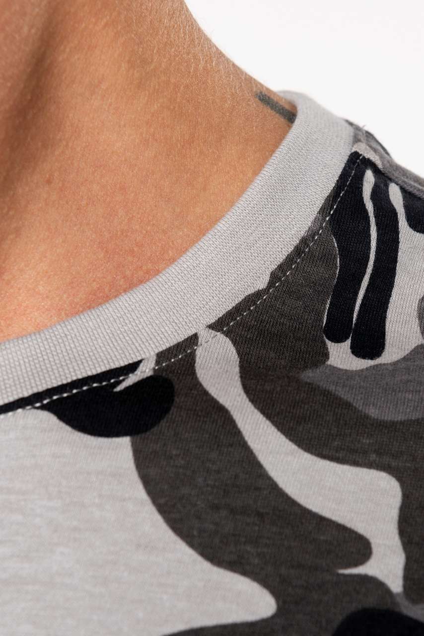 MEN'S SHORT-SLEEVED CAMO T-SHIRT