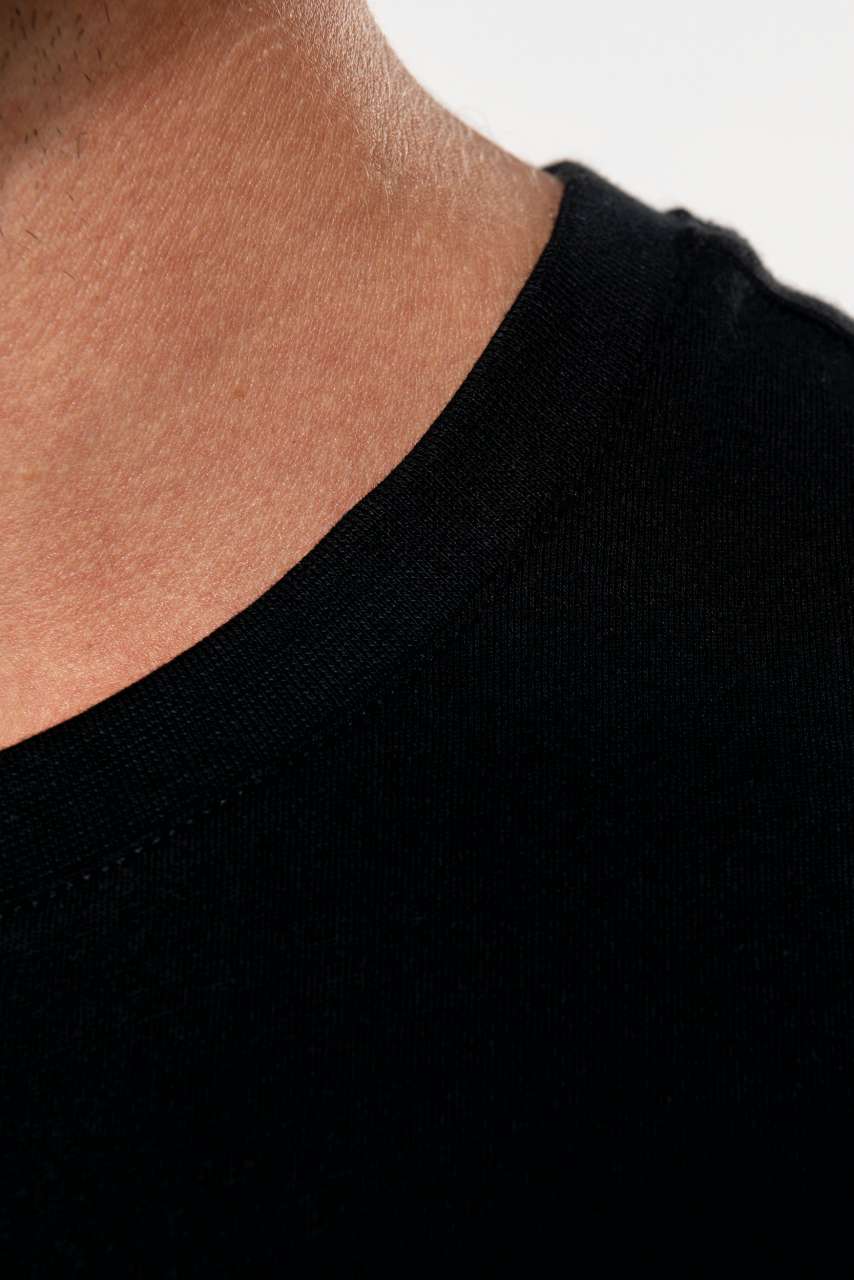 ECO-FRIENDLY MEN SLEEVELESS T-SHIRT