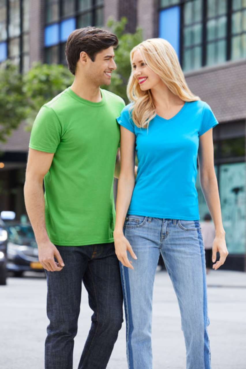 SOFTSTYLE® ADULT T-SHIRT (2)