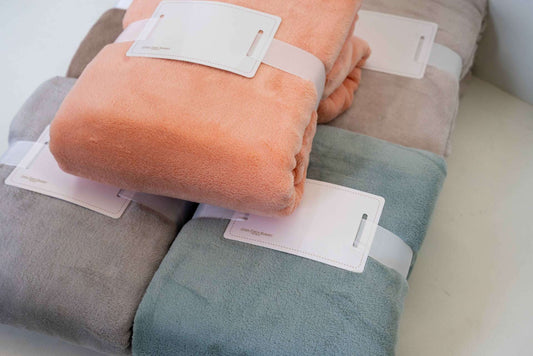 Olima Coral Fleece Blanket - Olima (2 of 4) | utt:2c0bbf9e0c0b