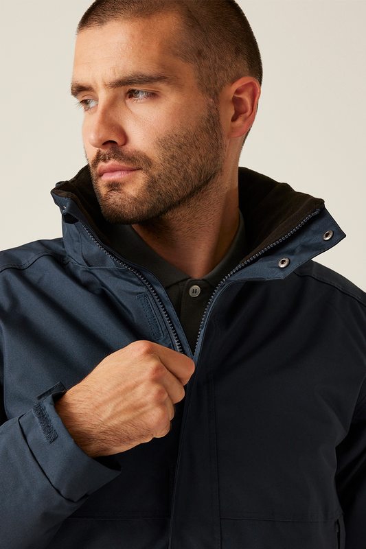 Blockade Waterproof Jacket - Regatta (2 of 5) | utt:300ef00b437d