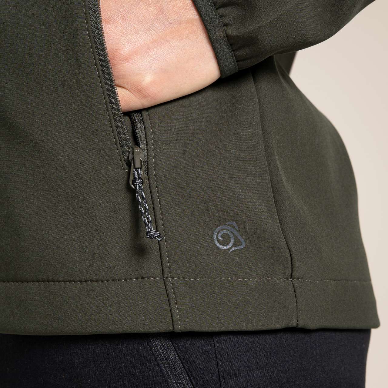 EXPERT WOMENS BASECAMP SOFTSHELL JACKET - Craghoppers (4 of 5) | utt:e632830cbedb