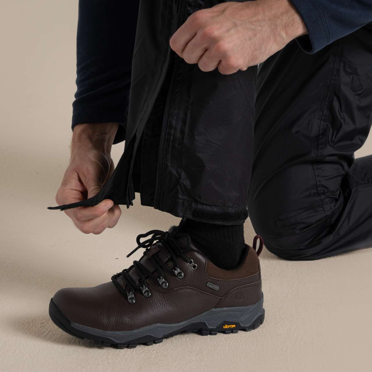 UNISEX EXPERT PACKABLE OVERTROUSER (LONG) - Craghoppers (4 of 8) | utt:c8f213bd3c67