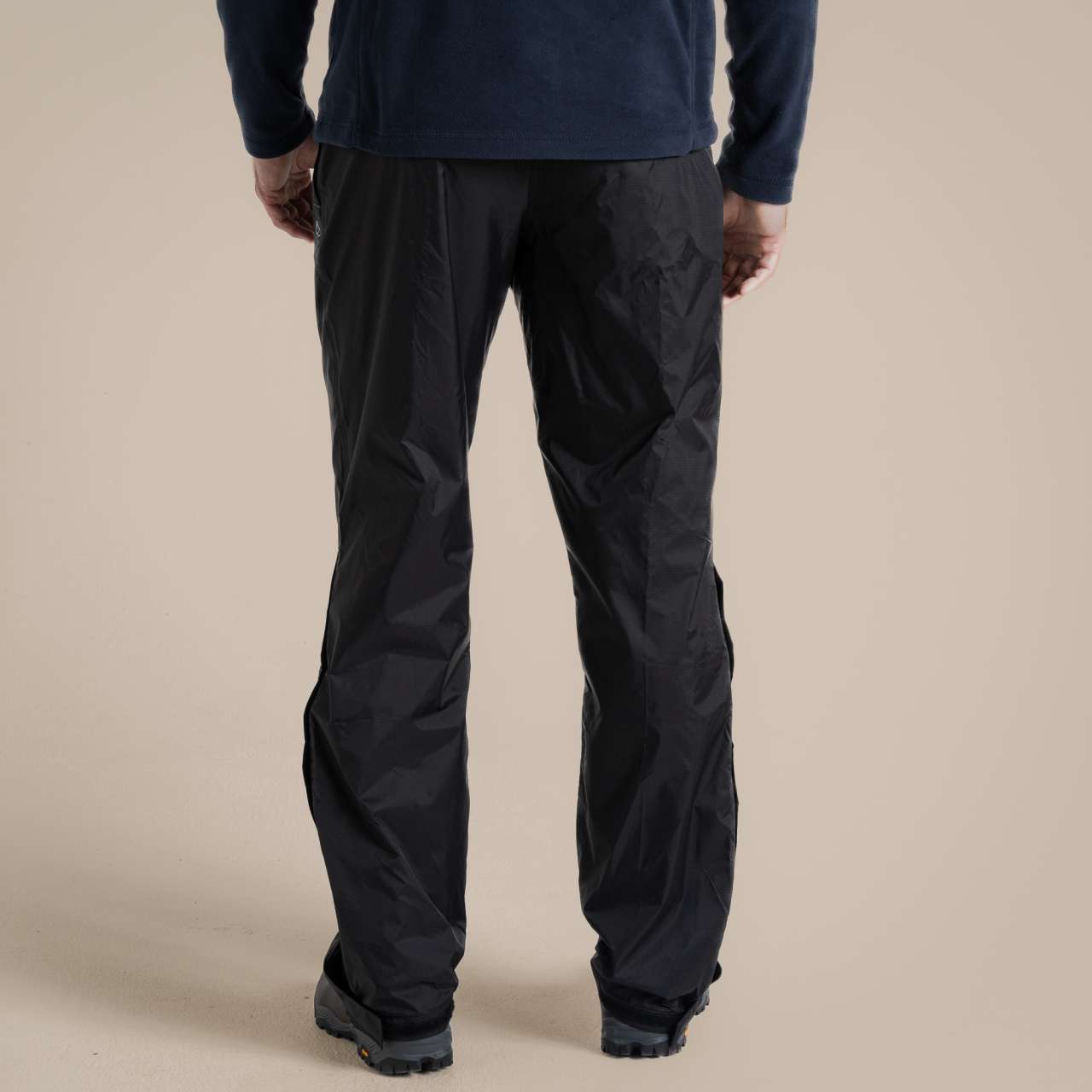 UNISEX EXPERT PACKABLE OVERTROUSER (SHORT) - Craghoppers (8 of 8) | utt:e1db744d8490