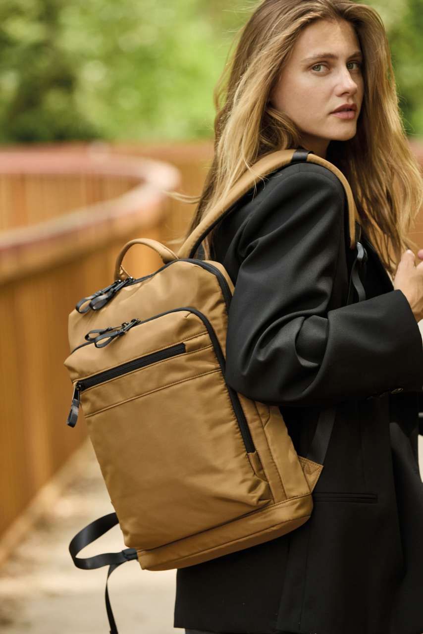 Premium Business Backpack - Kimood (3 of 4) | utt:d718899f9265