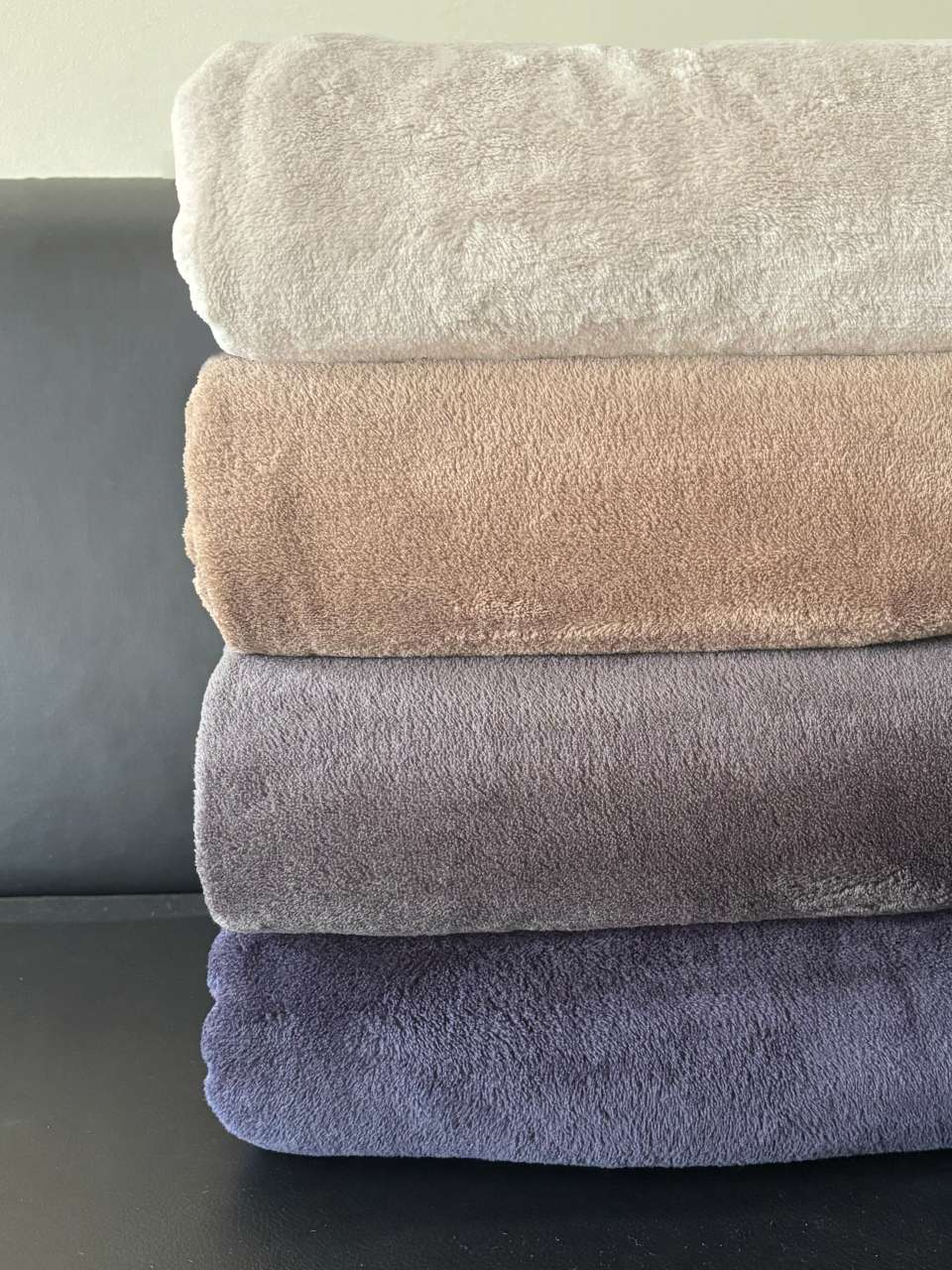 OLIMA CORAL FLEECE BLANKET - Olima (2 of 3) | utt:266b2961041a