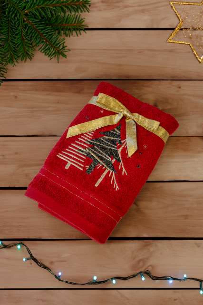 Olima Christmas Towel - Pines in Red | utt:f81f4936ac6a