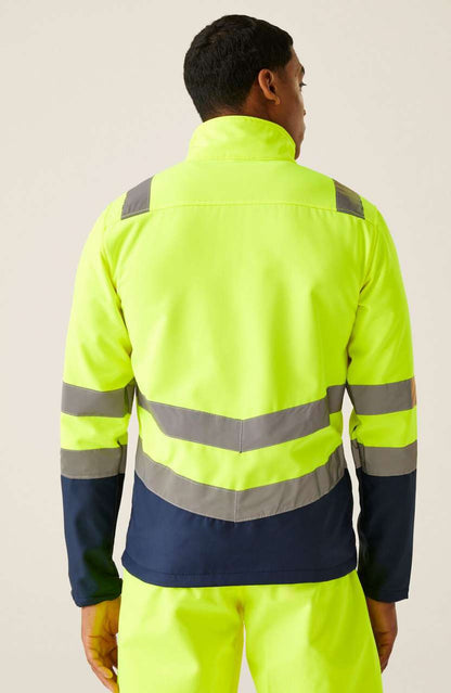 PRO HI-VIS SOFTSHELL JACKET - Regatta (2 of 3) | utt:3d73dfce3ed0